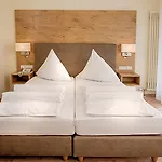 Mythos Otel Rust